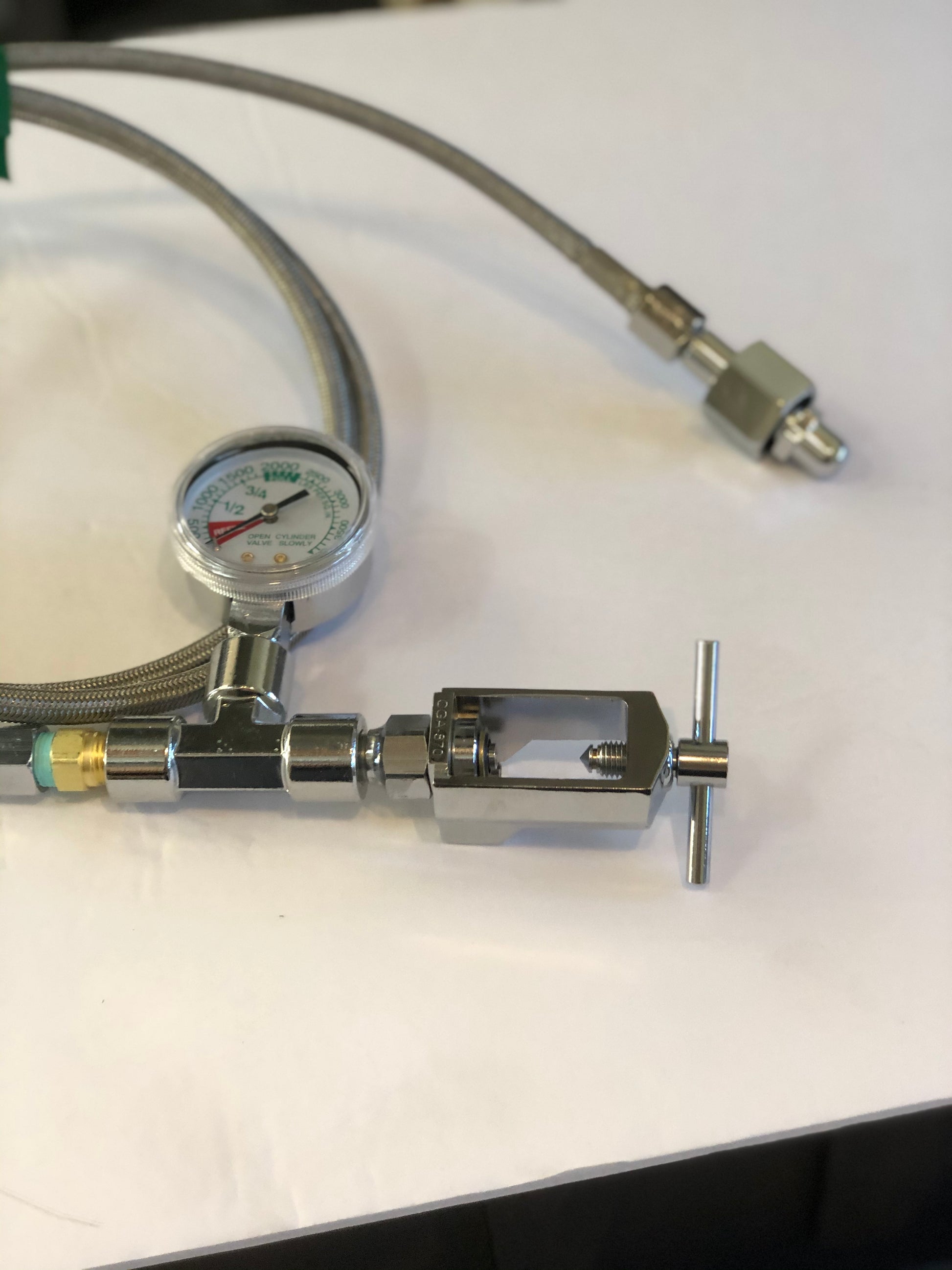Oxygen Transfill hose CGA540 to CGA870